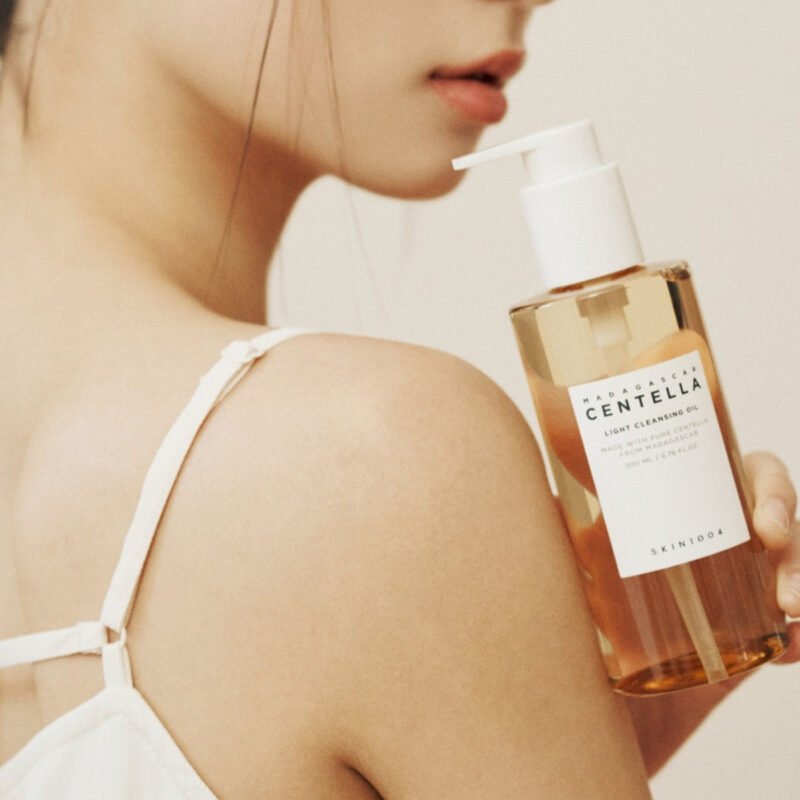 SKIN1004 - CENTELLA LIGHT CLEANSING OIL - additional product view 4 - wholesale