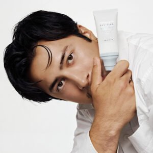 SKIN1004 - Madagascar Centella Hyalu-Cica Water-Fit Sun Serum SPF50+ PA++++ - main product image - wholesale
